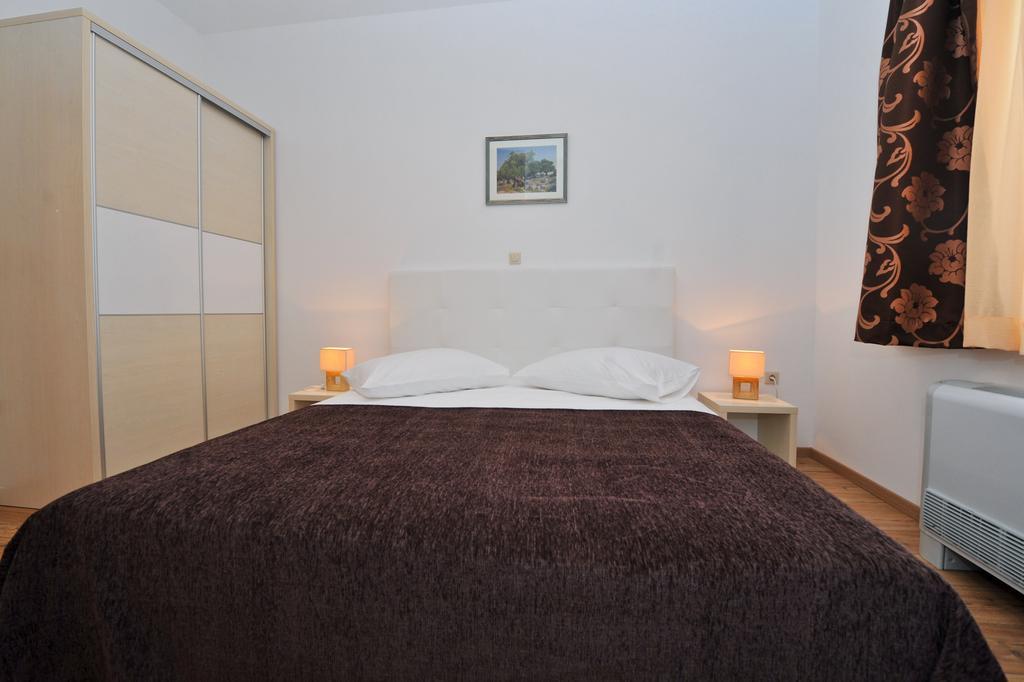 Lastura Aparthotel & Mobile Homes Novalja Szoba fotó