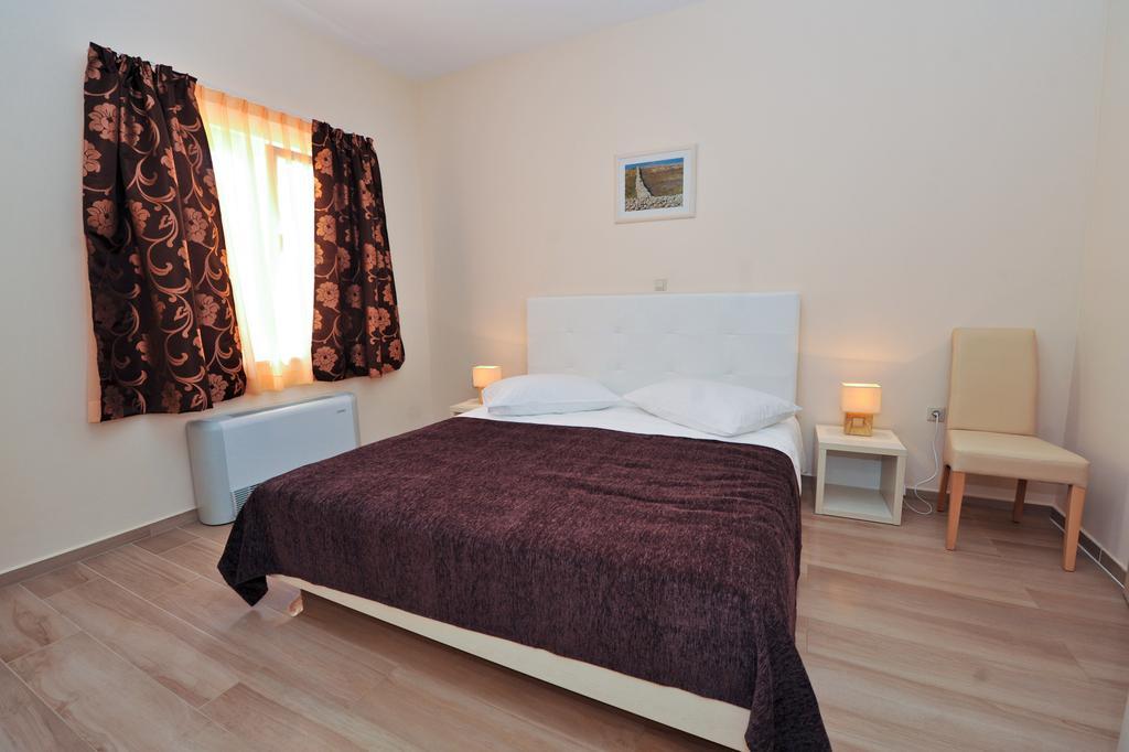 Lastura Aparthotel & Mobile Homes Novalja Szoba fotó