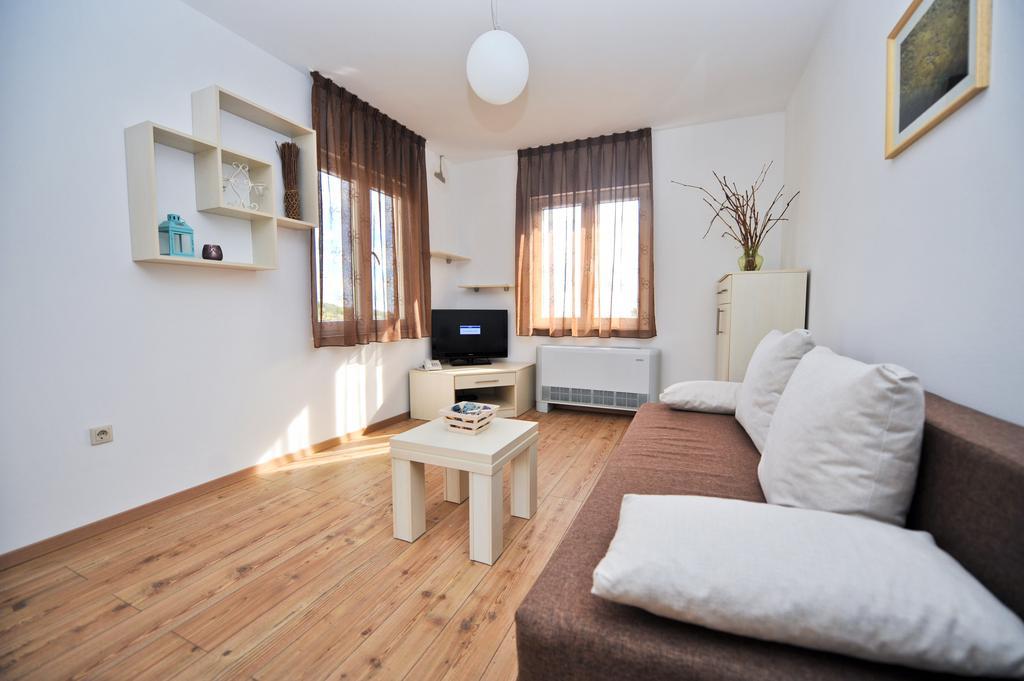 Lastura Aparthotel & Mobile Homes Novalja Szoba fotó