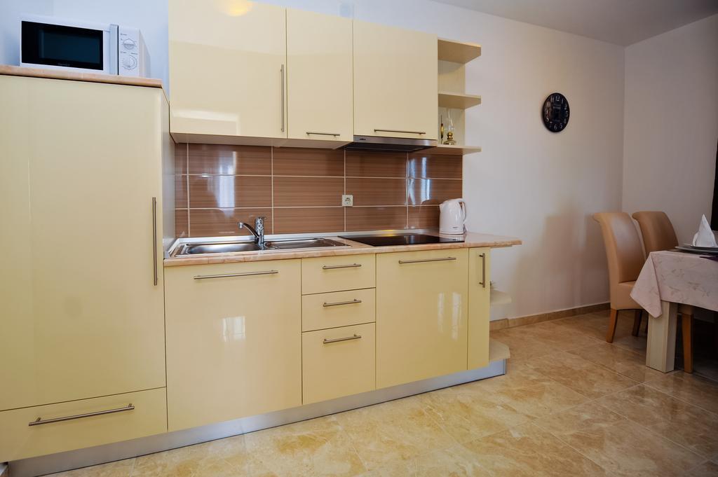 Lastura Aparthotel & Mobile Homes Novalja Szoba fotó